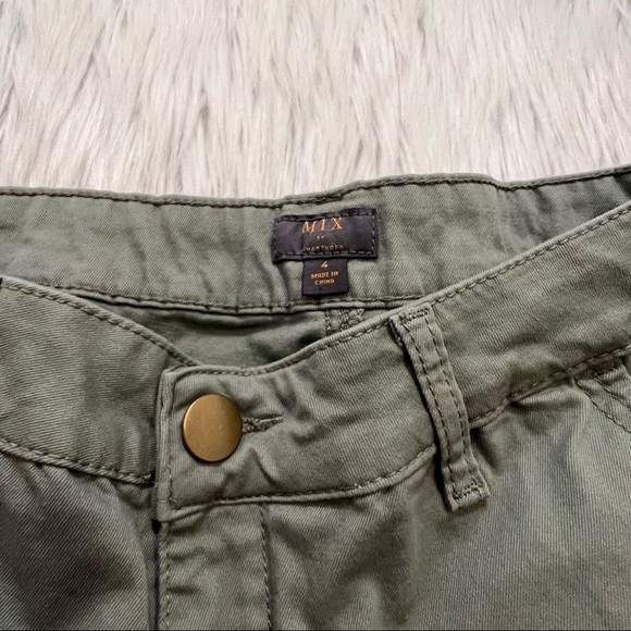Mix by 41Hawthorn Chino Shorts Sage Green - Picture 5 of 10